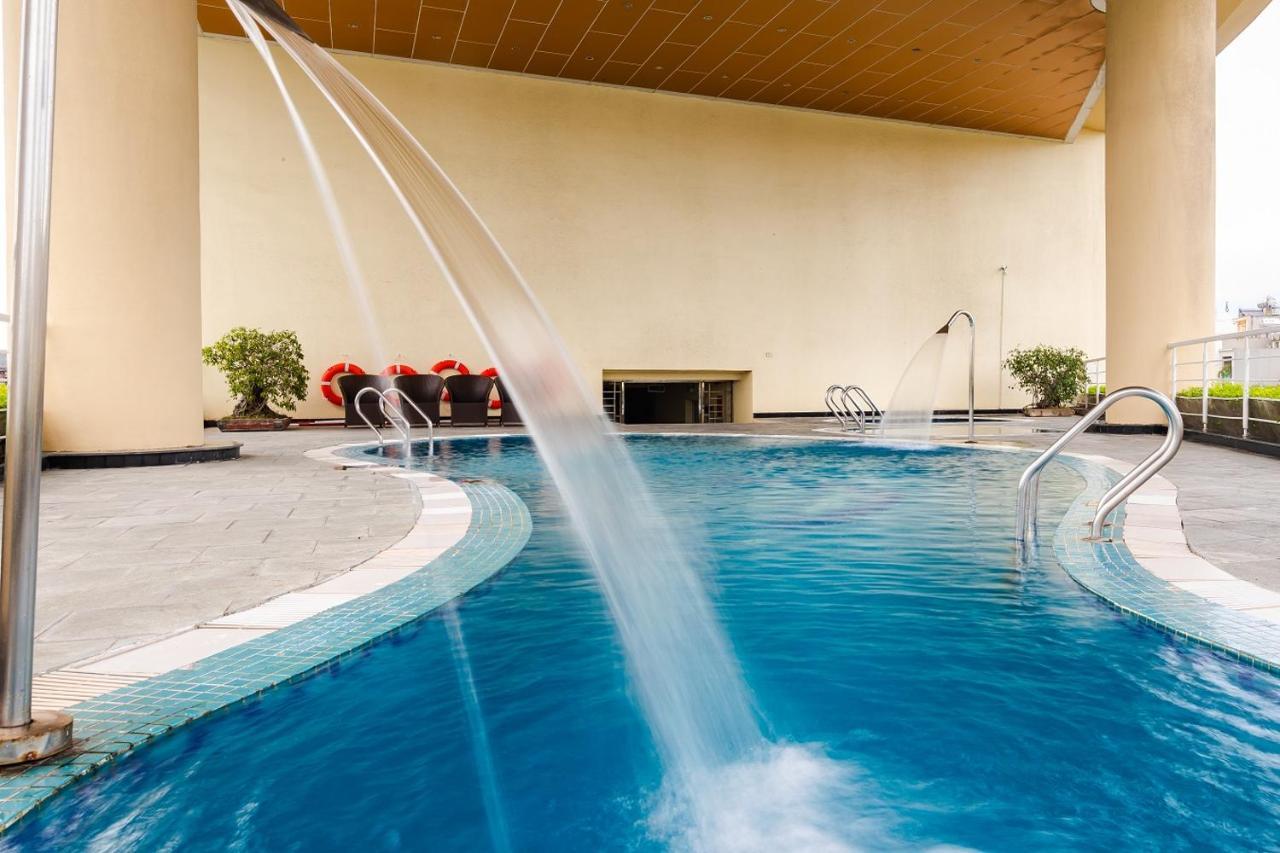 Muong Thanh Grand Ha Long Hotel Exterior photo